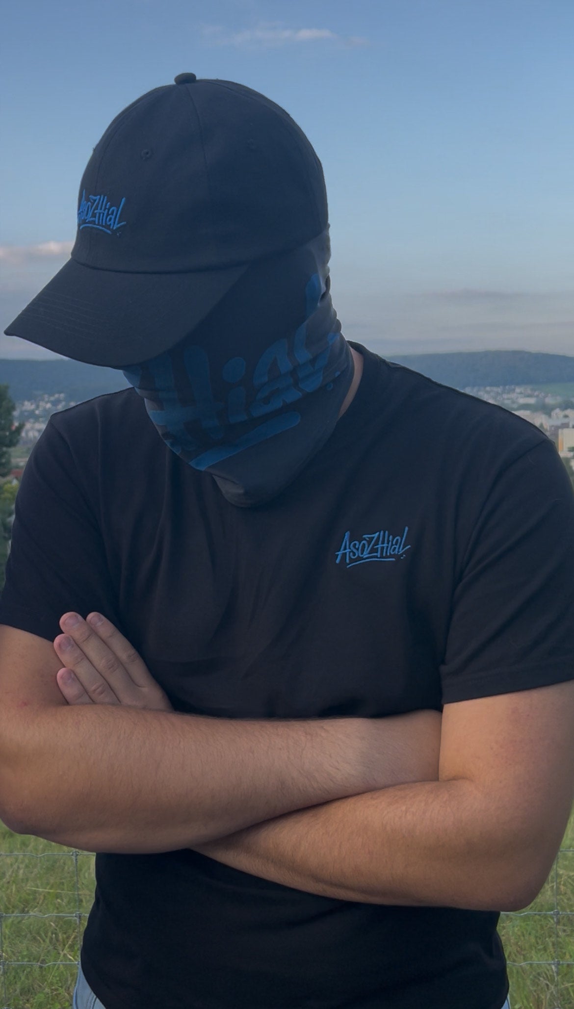 AsoZHial T-Shirt - Schwarz